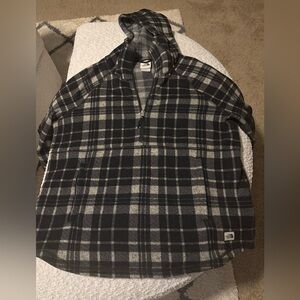 The North Face Black and Gray 3/4 Zip